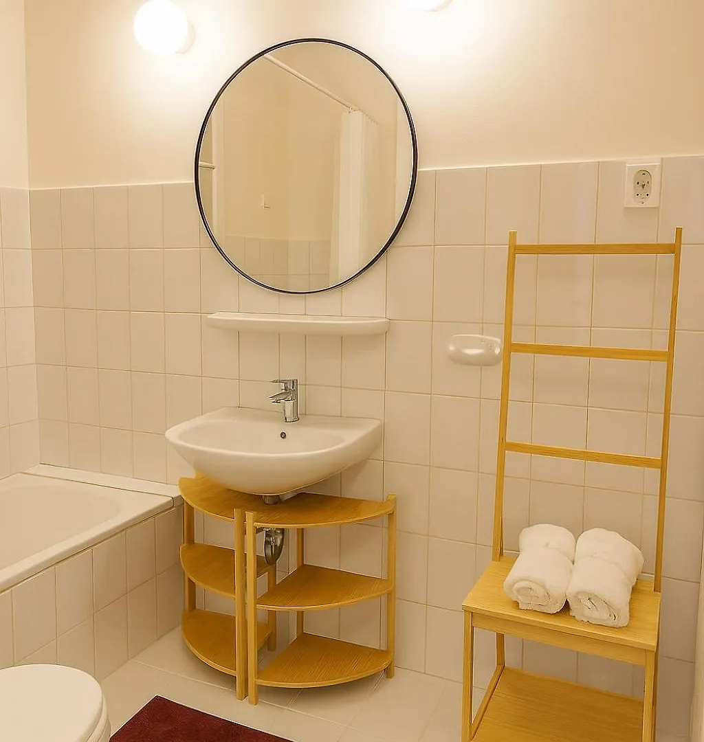 בודפשט Somogyi Apartment With Balcony